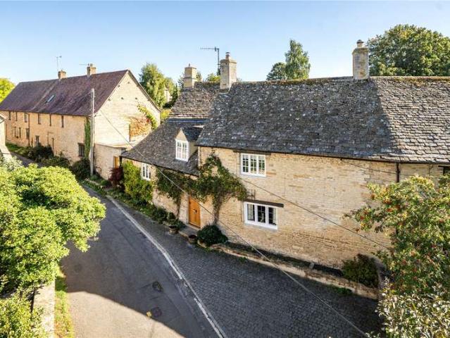 Cottage for sale in Shipton-under-Wychwood, West Oxfordshire