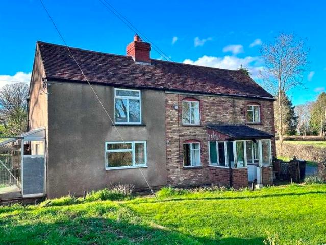 Cottage for sale in Bromsberrow Heath, Gloucestershire