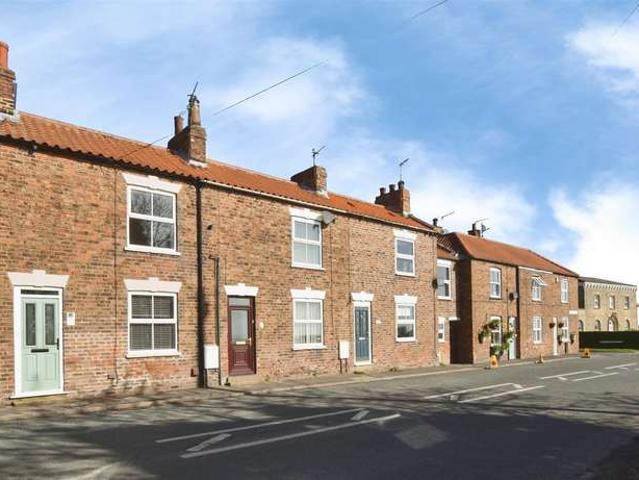 Cottage for sale in Sproatley