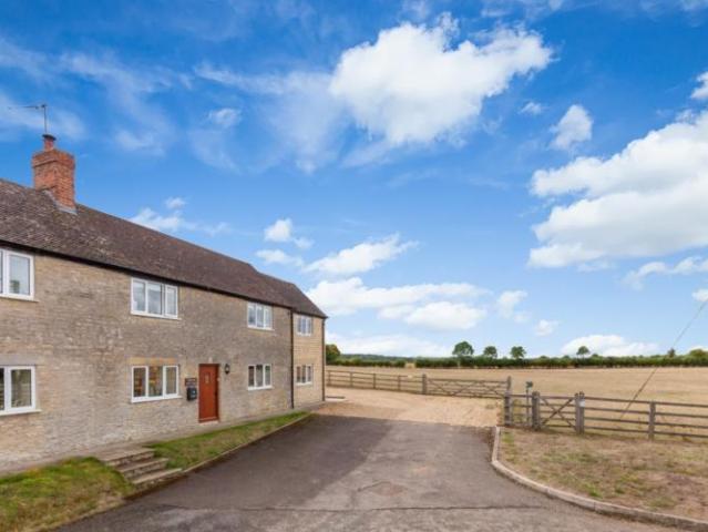 House for rent in Evershot, Oxfordshire