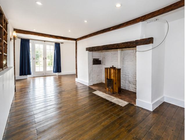 House for rent in Five Acres, Hertfordshire