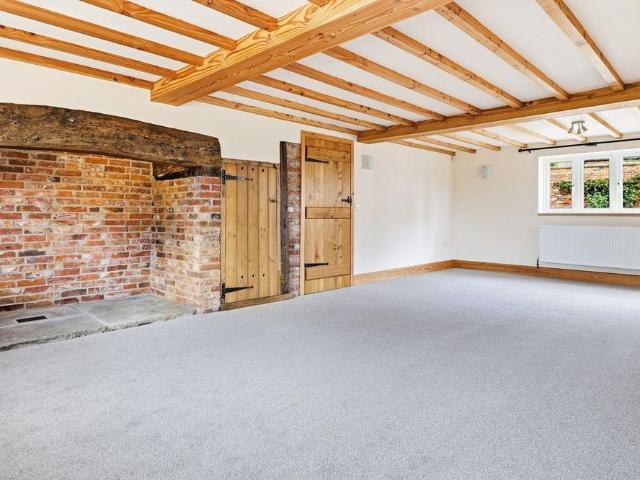 House for rent in Caldermill, East Midlands