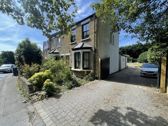 House for rent in Ivy Chimneys, Epping