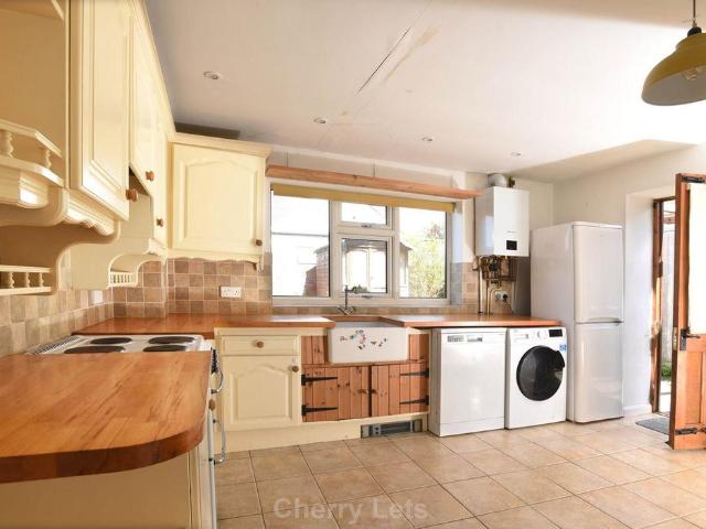 House for rent in Kings Sutton, Isle Of Man