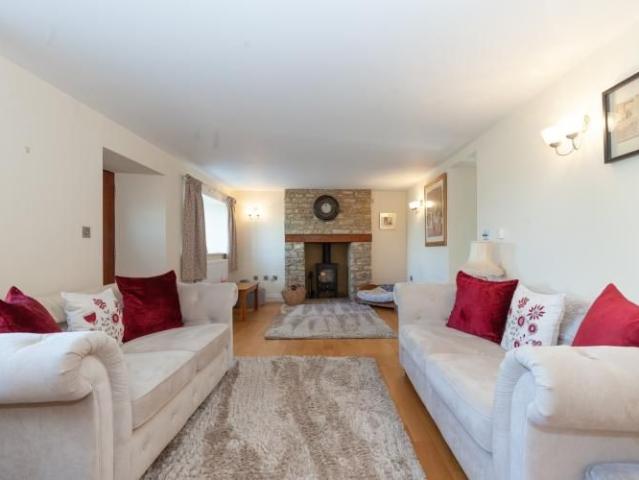 House for rent in Evershot, Oxfordshire