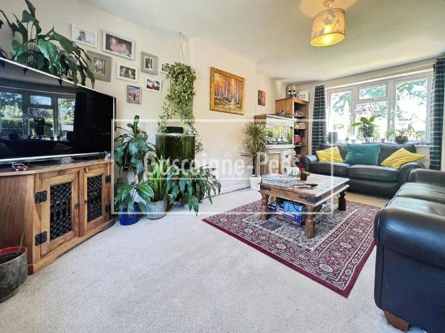 House for rent in Fole, Surrey