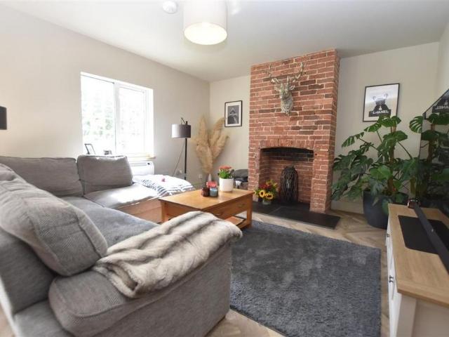 House for rent in Telham, Heathlands