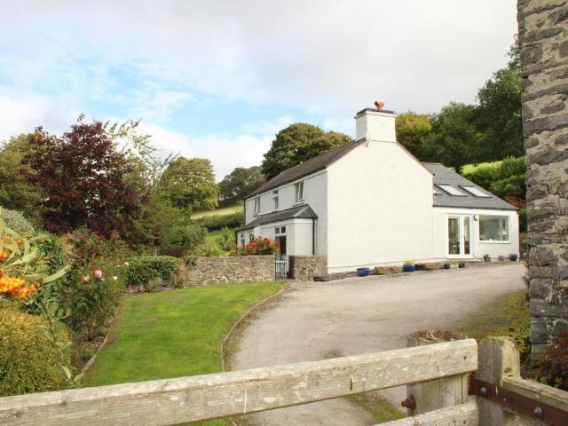 House for rent in Llanfair Talhaiarn