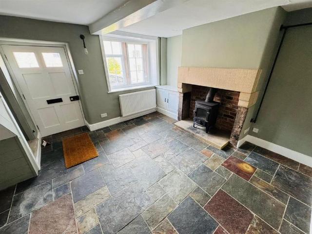 House for rent in Froggatt, East Midlands
