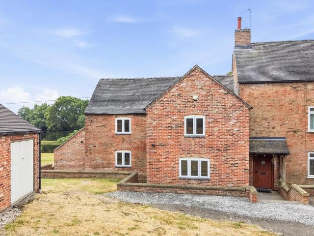 House for rent in Caldermill, East Midlands