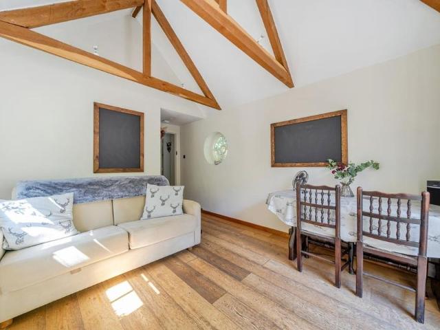 House for rent in Fole, Surrey