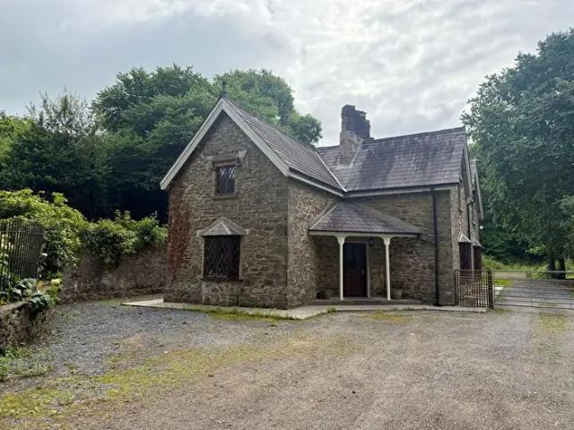 Apartment for rent in Sandy, Llanelli