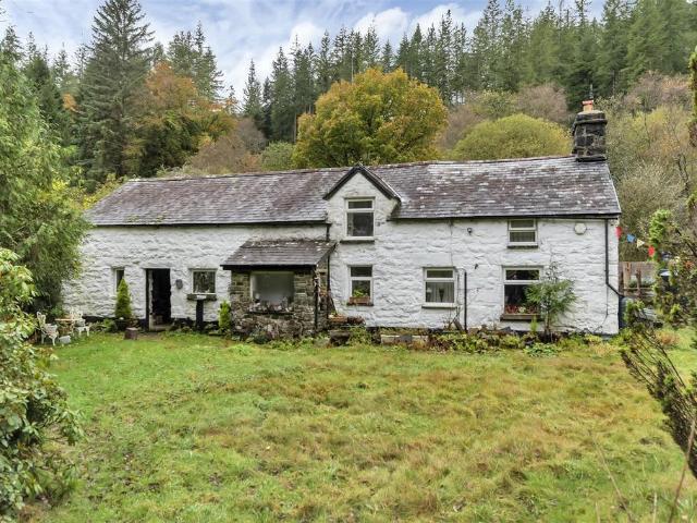 House for sale in Ganllwyd, Wales
