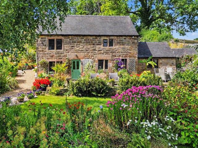 House for sale in Froggatt, East Midlands