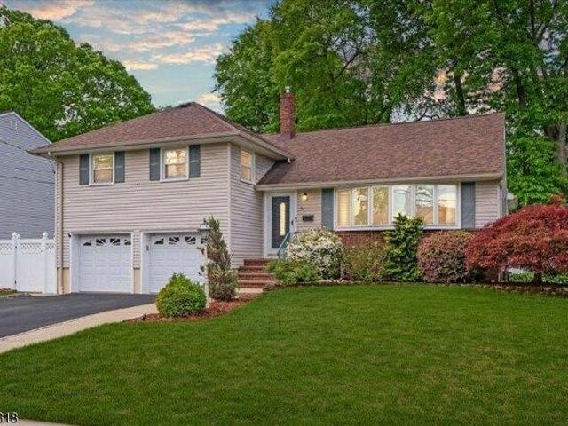 House for sale in Cranford, New Jersey