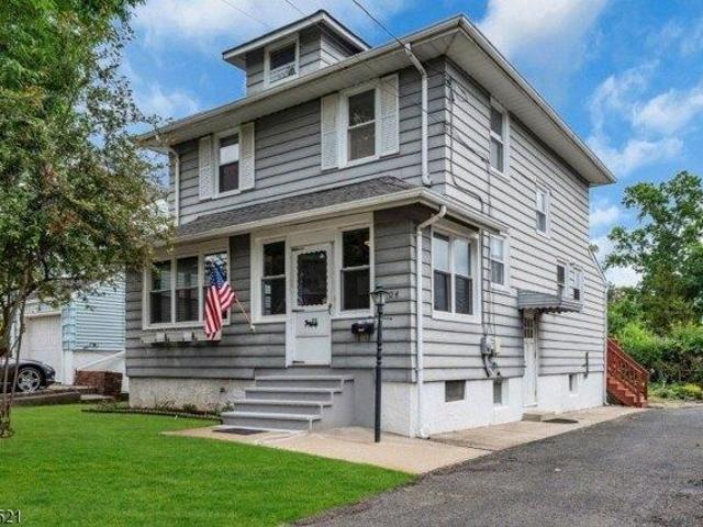 House for sale in Cranford, New Jersey