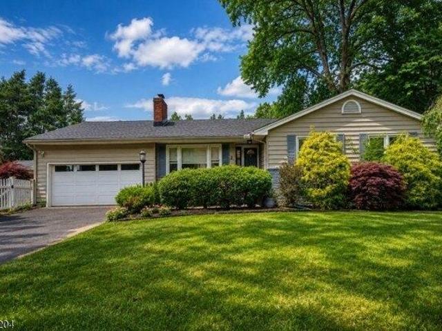 House for sale in Cranford, New Jersey