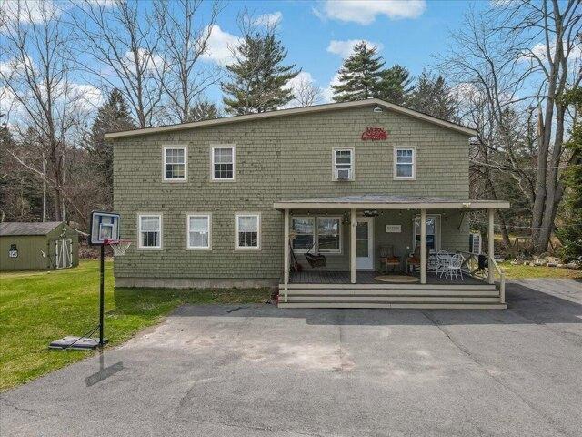 House for sale in Cresco