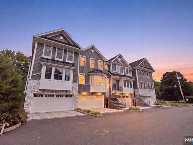 House for sale in Cresskill, New Jersey
