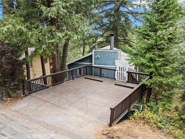 House for sale in Cedarpines Park, California