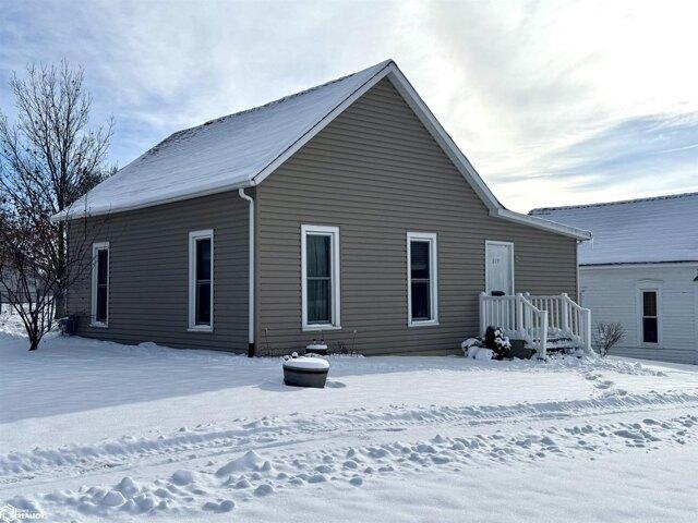 House for sale in Creston, Iowa
