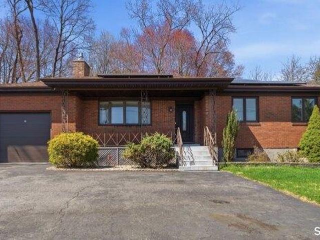 House for sale in Cromwell, Connecticut