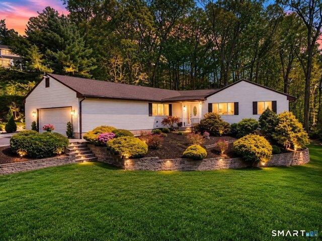 House for sale in Cromwell, Connecticut