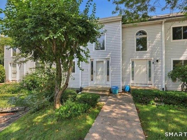 House for sale in Cromwell, Connecticut