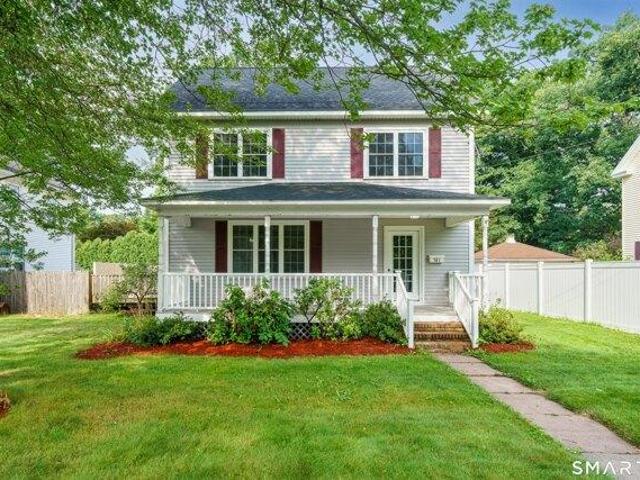 House for sale in Cromwell, Connecticut