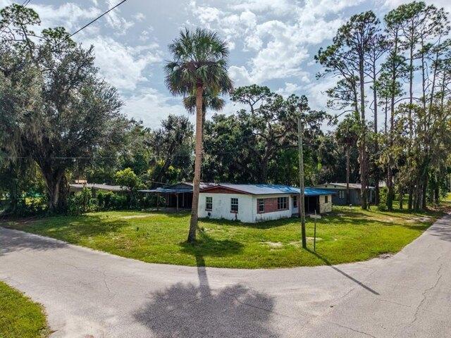 House for sale in Dixie, Florida