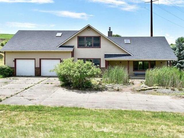 House for sale in Cross Plains, Wisconsin