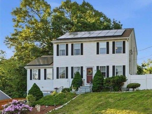 House for sale in Cumberland, Rhode Island