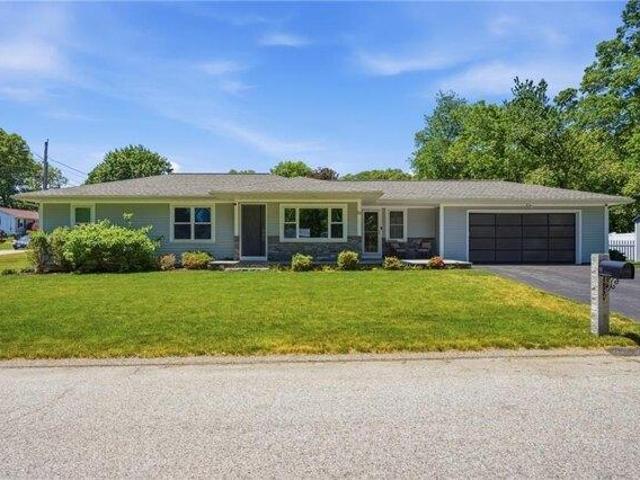 House for sale in Cumberland, Rhode Island