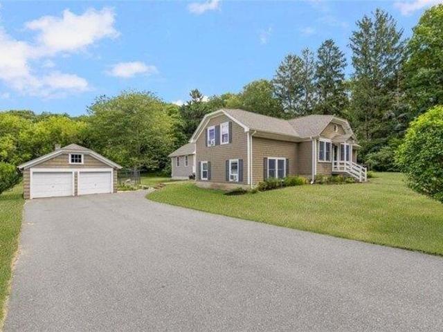 House for sale in Cumberland, Rhode Island