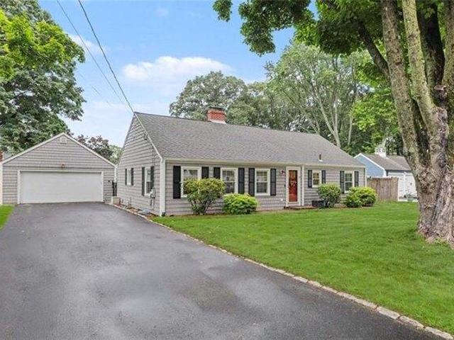 House for sale in Cumberland, Providence County