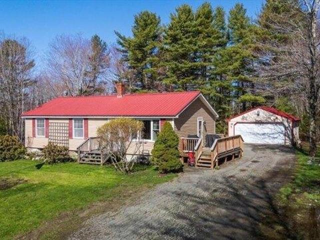 House for sale in Cushing, Maine