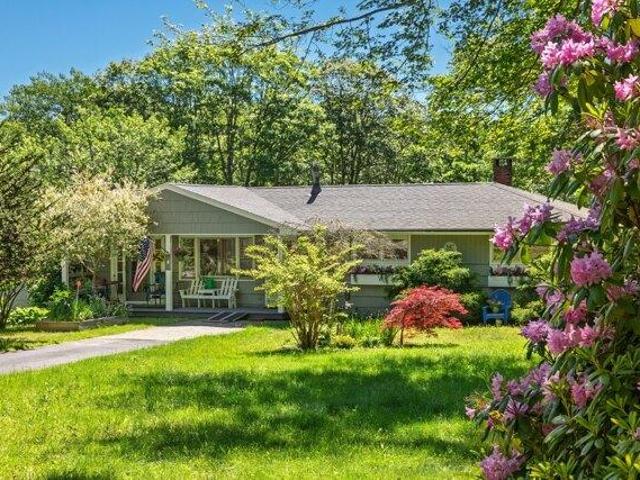 House for sale in Cushing, Maine