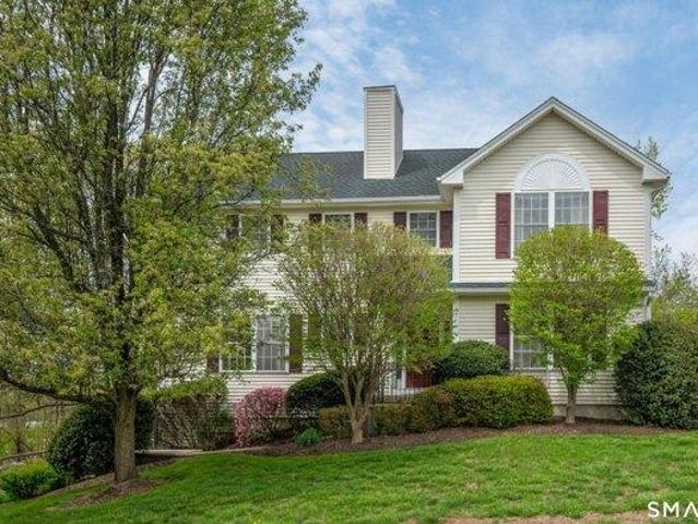 Condo for sale in Danbury, Connecticut