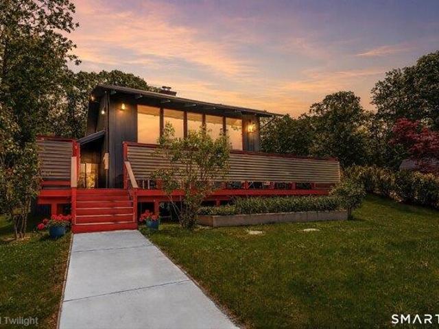 House for sale in Danbury, Connecticut