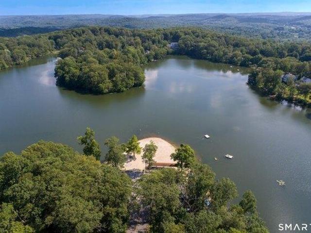 House for sale in Danbury, Connecticut