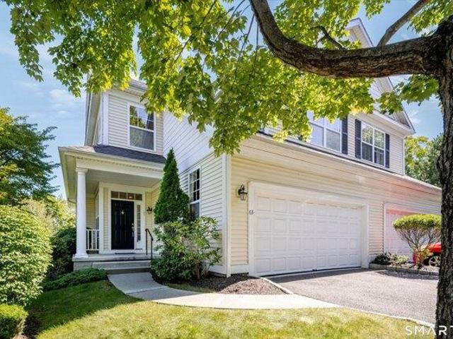 House for sale in Woodland Hills, Danbury