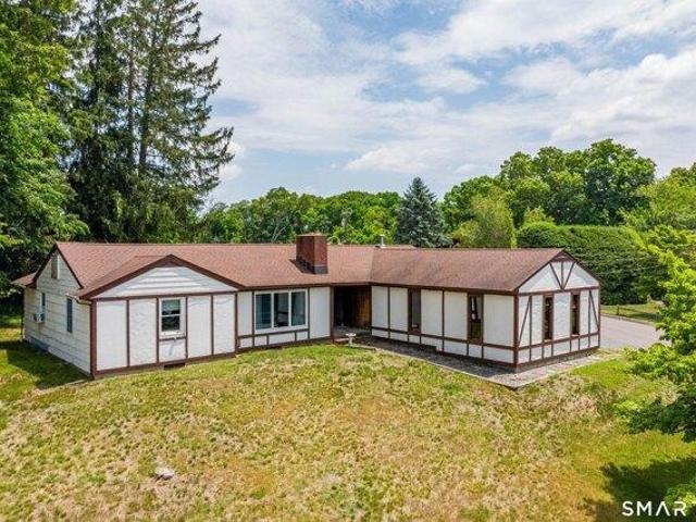 House for sale in Danbury, Connecticut