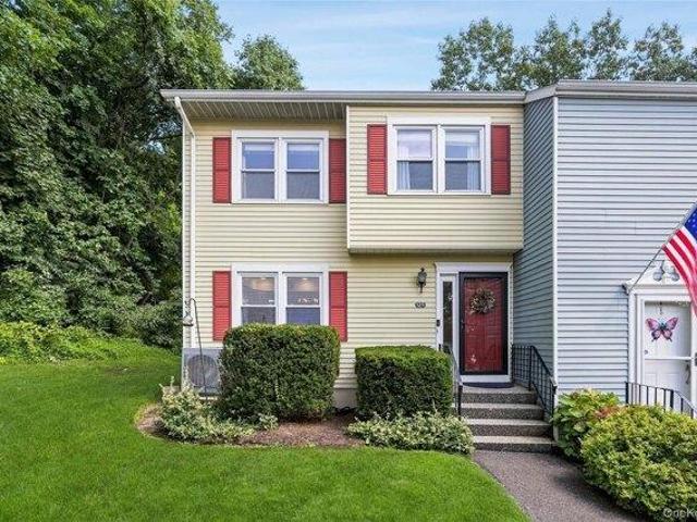 Condo for sale in Westwood Village, Danbury