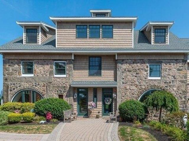 Condo for sale in Danvers, Massachusetts