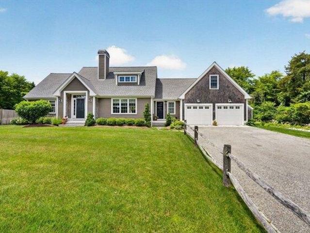 House for sale in Dartmouth, Bristol County