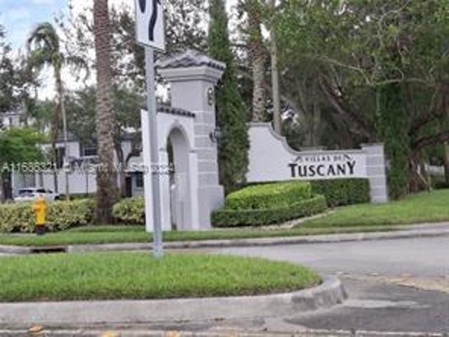 Townhouse for rent in Davie