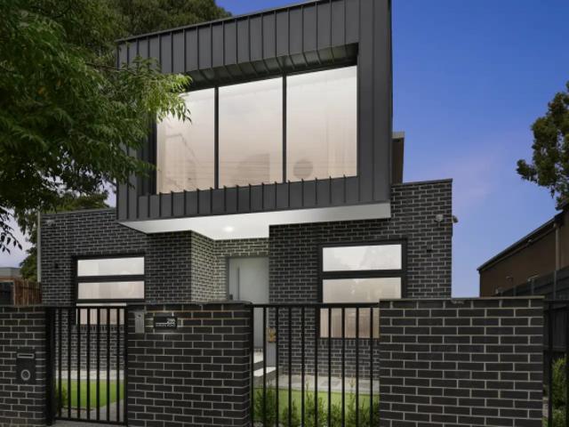 Townhouse for sale in Camerons Creek, Victoria