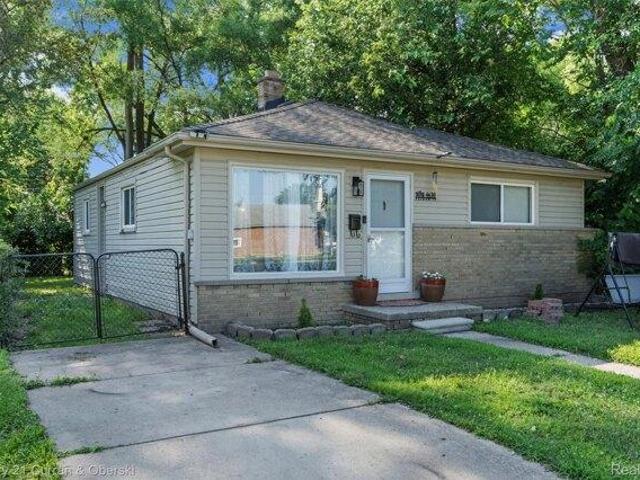 House for sale in Dearborn Heights, Michigan