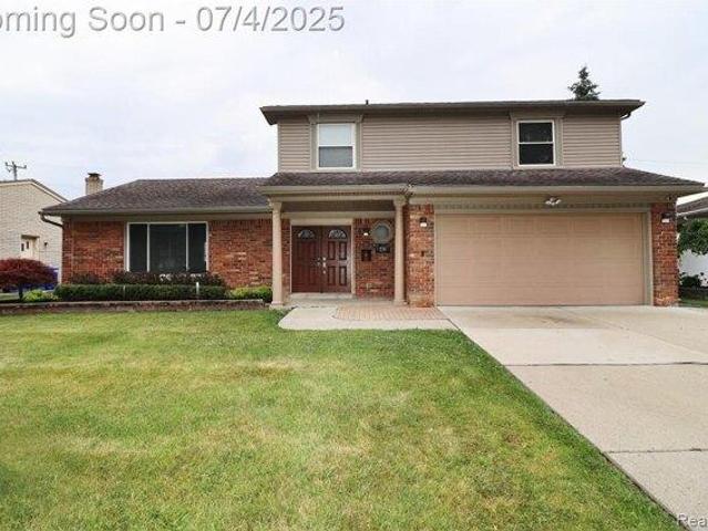 House for sale in Dearborn Heights