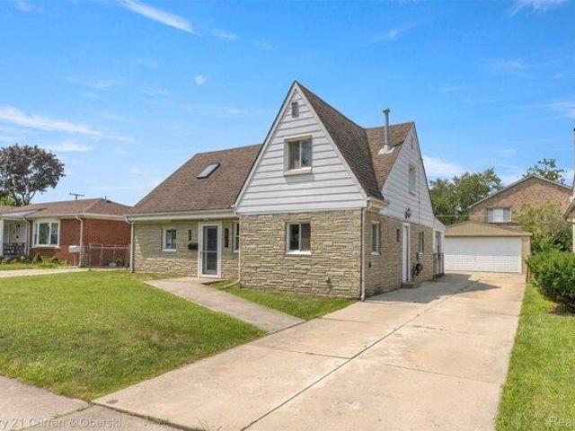 House for sale in Dearborn Heights, Michigan
